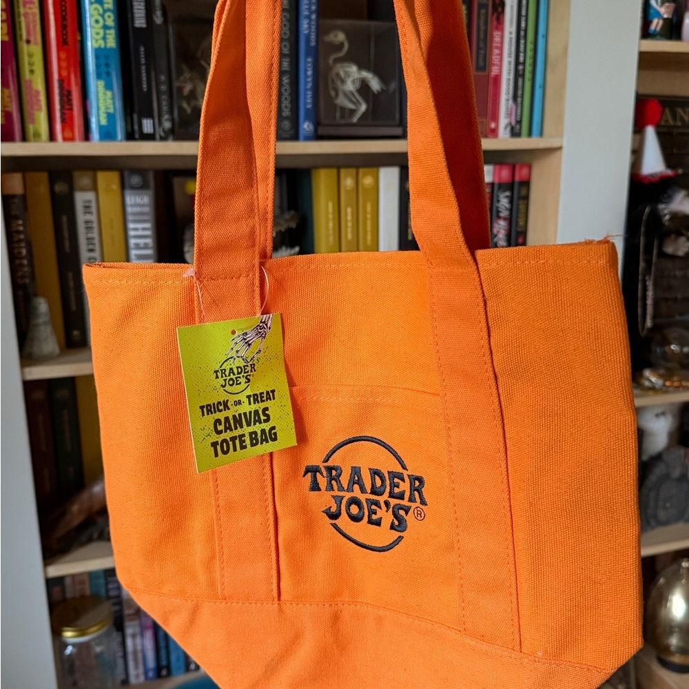 New w/Tags! All 4 Halloween 2025 Trader Joe's Canvas Mini Tote Bags! - Picture 4 of 7